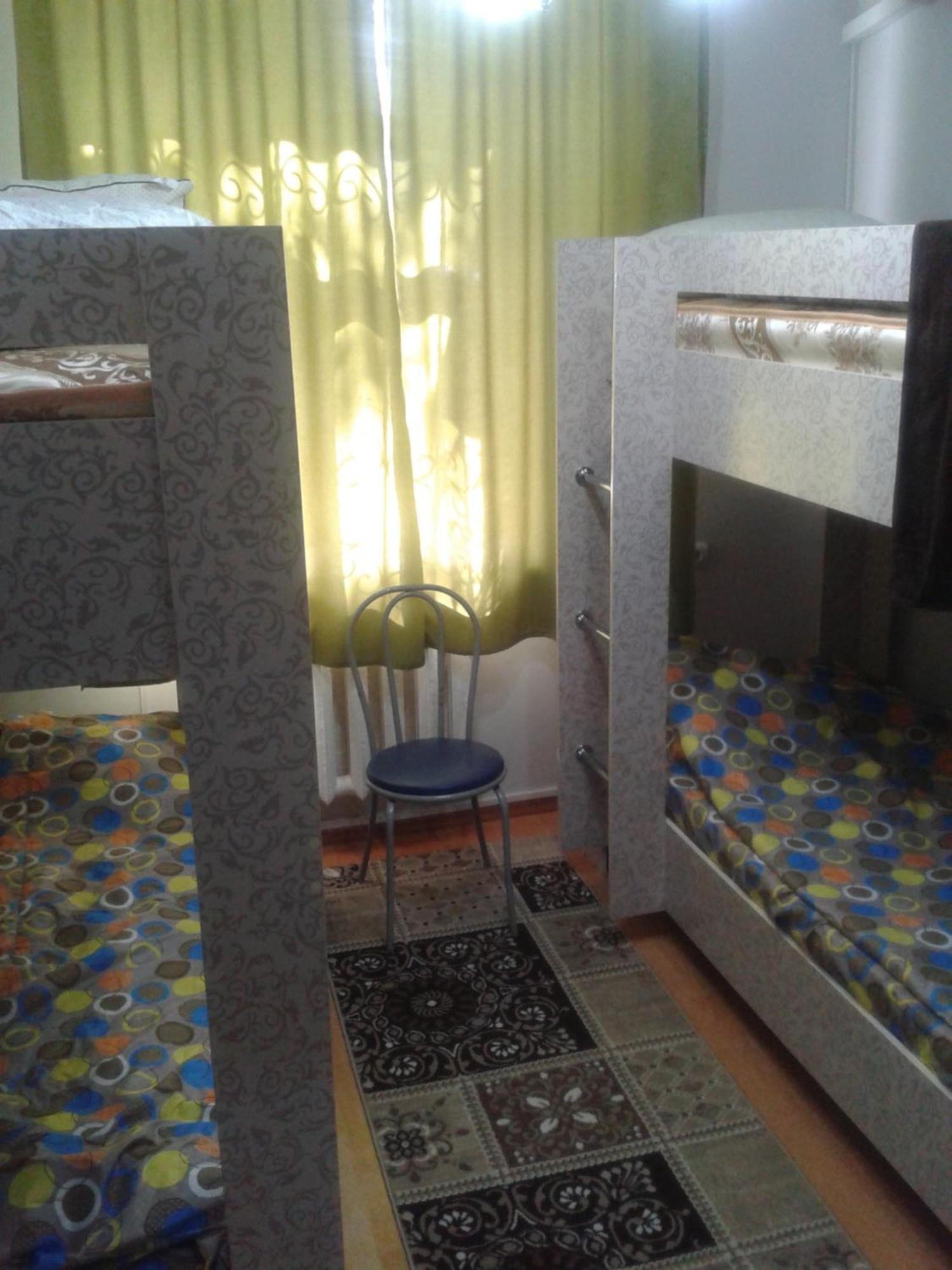 Hostel64 Алмати Екстер'єр фото