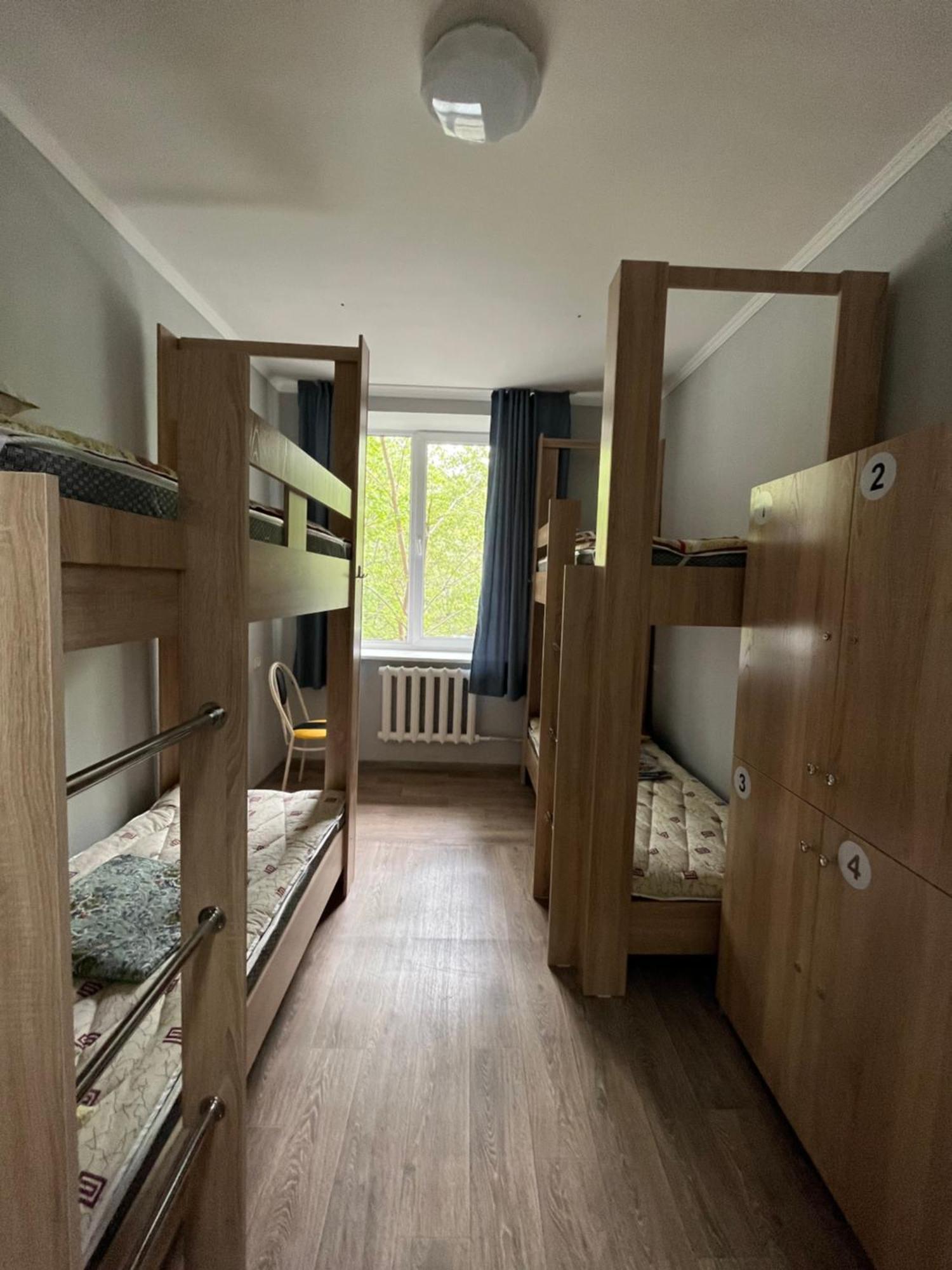 Hostel64 Алмати Екстер'єр фото