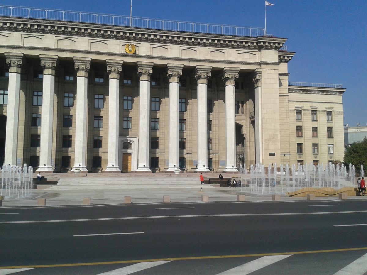Hostel64 Алмати Екстер'єр фото