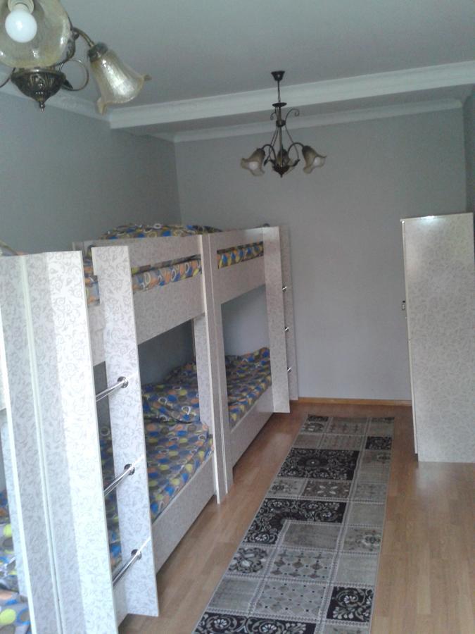 Hostel64 Алмати Екстер'єр фото